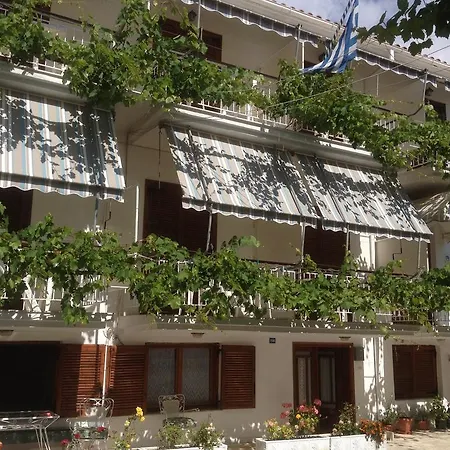 Dimitris Apartman Vlihó