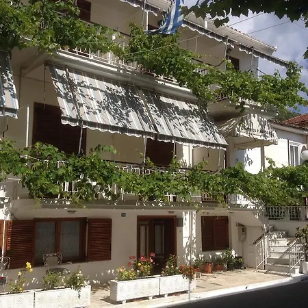 Dimitris Apartman Vlihó